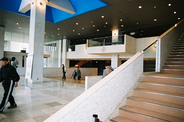 0053_hall.jpg