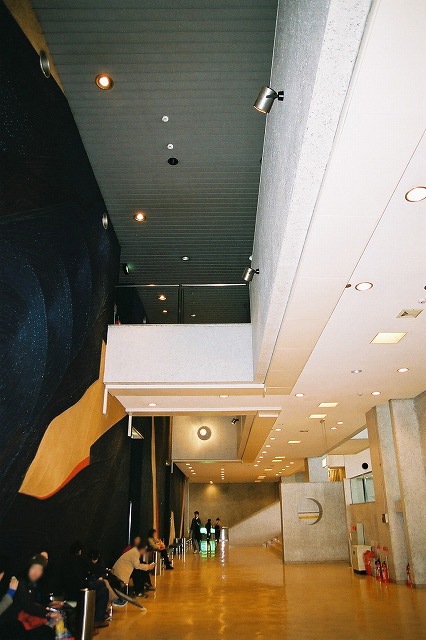 0072_hall.jpg